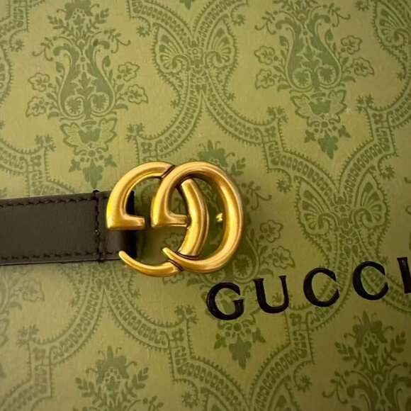 Gucci Black Leather Belt with Gold Accents main image 5